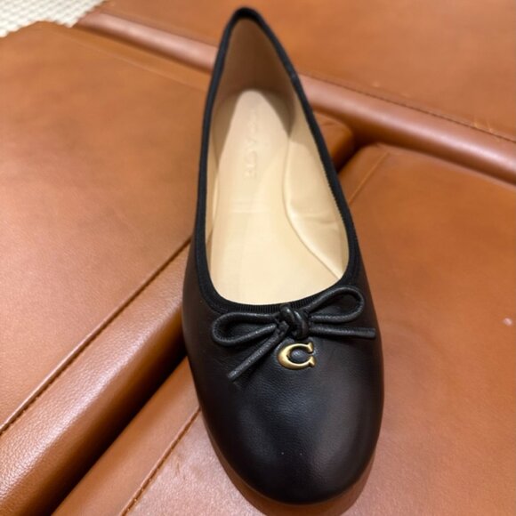 NIB! Coach CS066 Abigail Leather Flat Ballet Women's Shoes In Black SZ 5.5 to7.5 - Picture 2 of 9